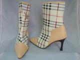 www.luckynike.com-Wholesale Burberry,Coach,Dior, LV,Gucci,UGG woman boots