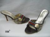 Offer ugg,lv,dior,prada,Gucci,versace sandal with latest modle